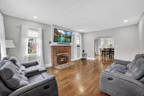 42 Homewood Ave, Yonkers, NY 10701