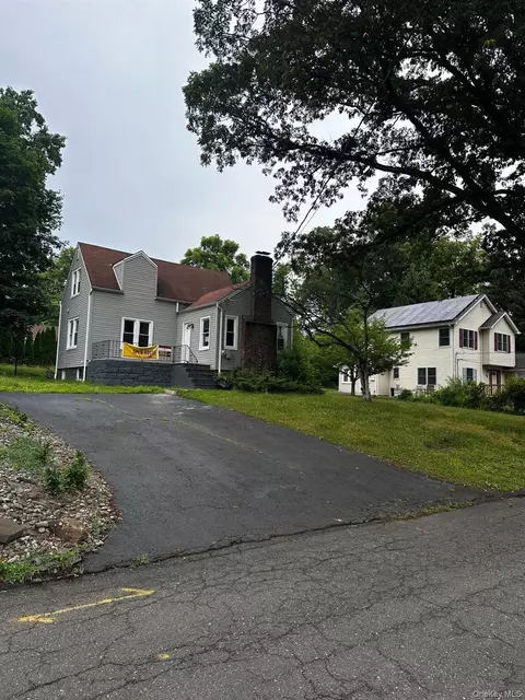 35 Lindbergh, Clarkstown, NY 10956