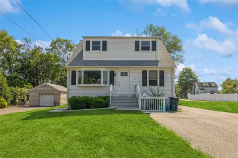 34 Klein Ave, Clarkstown, NY 10994