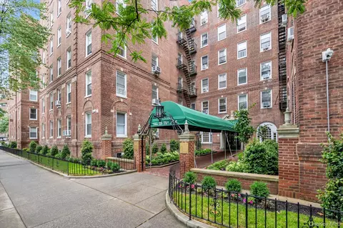 111-15 75th Ave #4K, New York, NY 11375