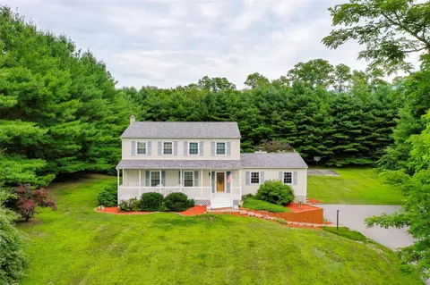 2 Scott Ln, La Grange, NY 12540