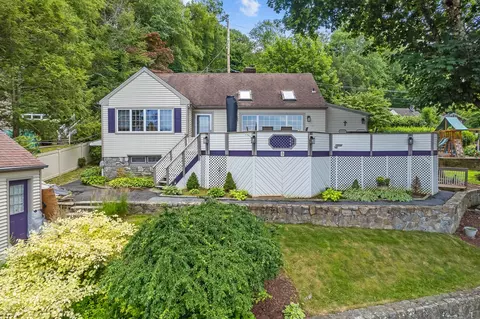 3 Indian Hill Rd, Mahopac, NY 10541