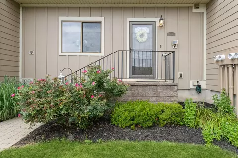 6806 Chelsea Cv N, Beekman, NY 12533