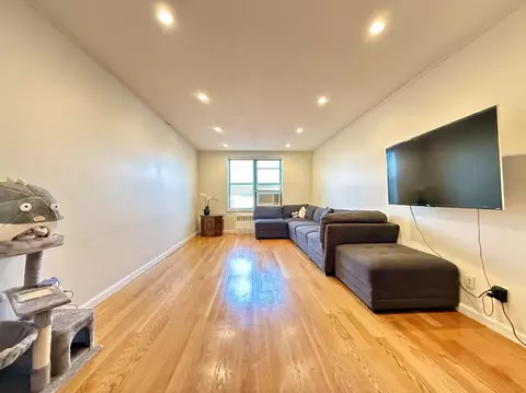 38-15 149 St #3F, New York, NY 11354