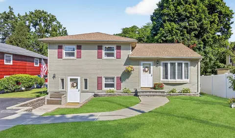43 Sherman Dr, Newburgh, NY 12550