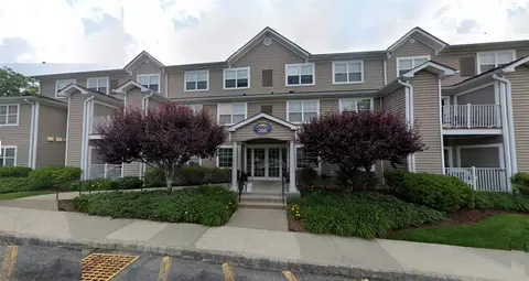 200 Woodcrest Ln #222, Mount Kisco, NY 10549