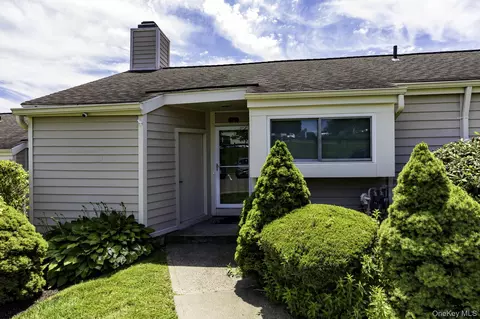 705 Eagles Ridge Rd, Southeast, NY 10509