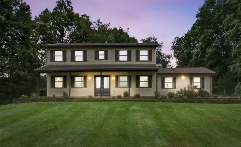 1 Jess Ct, East Fishkill, NY 12533