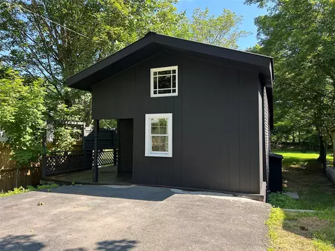 36 River St, Rockland, NY 12758