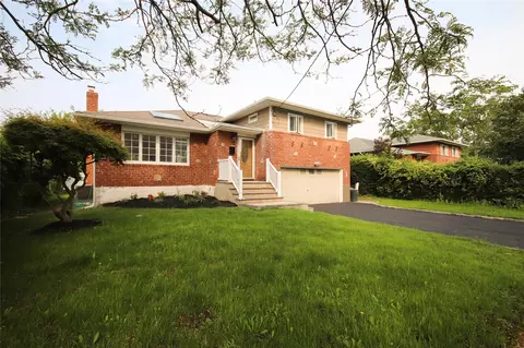 1360 Oakfield Ave, Wantagh, NY 11793