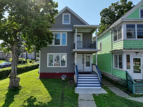 57 Smith St, Poughkeepsie, NY 12601
