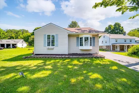 466 New Paltz Rd, Lloyd, NY 12528