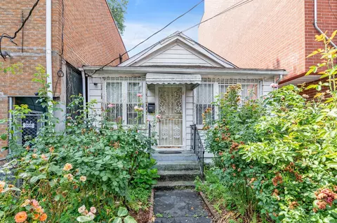 112-50 38th Ave, New York, NY 11368