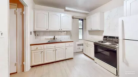 140-21 31 Rd #3F, Flushing, NY 11354