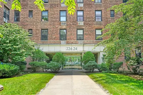 22424 Union Tpke #3C, New York, NY 11364