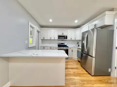114-62 203rd St, New York, NY 11412