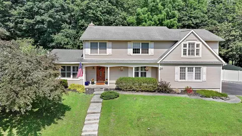 45 Roe Ave, Cornwall, NY 12518