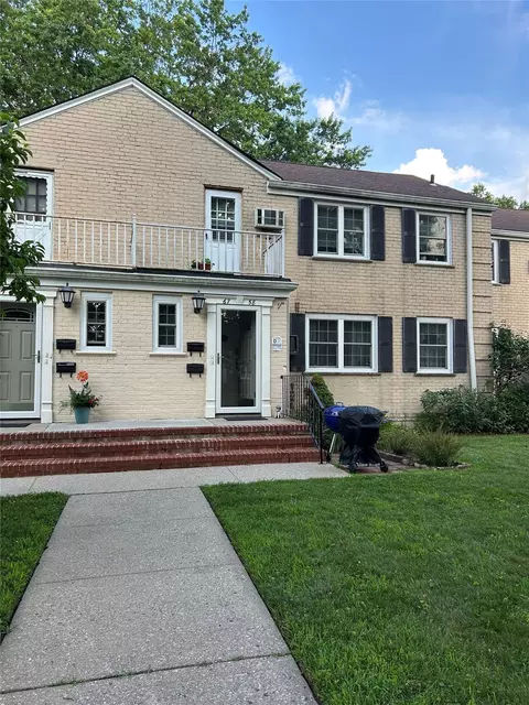 67-58 223rd Pl #A, Oakland Gardens, NY 11364