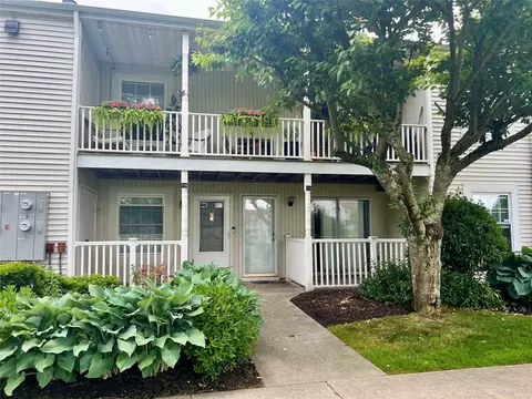 229 Fairview Cir, Middle Island, NY 11953