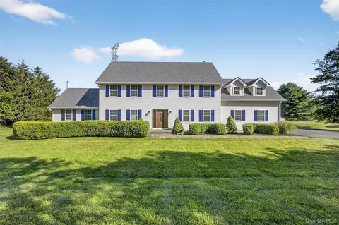 1 Fox Hollow Rd, Blooming Grove, NY 10914