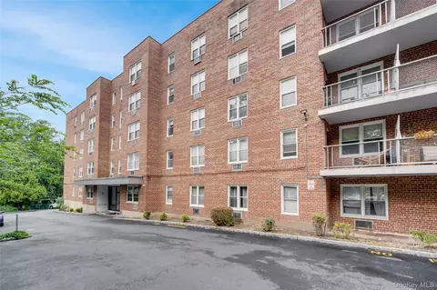 510 Midland Ave #3L, Yonkers, NY 10704