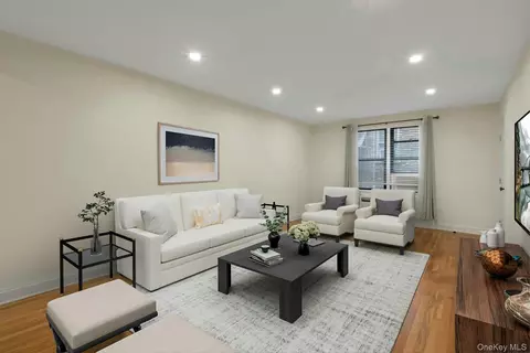 445 W 240th St #4C, New York, NY 10463