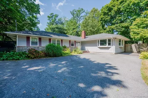 237 Oakwood Rd, Huntington, NY 11743