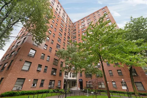 99-72 66th Rd #5B, Rego Park, NY 11374