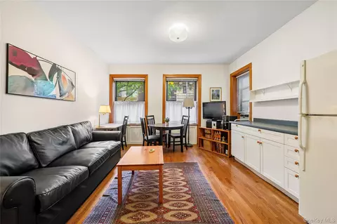 611 W 111 St #6, New York, NY 10025