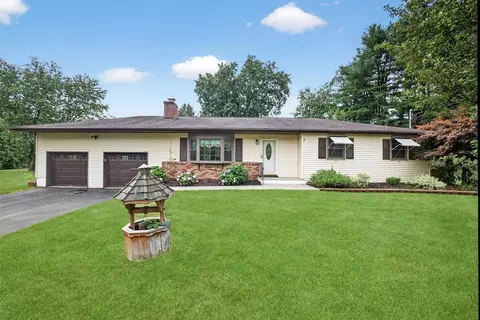 6 Cashman Dr, East Fishkill, NY 12533