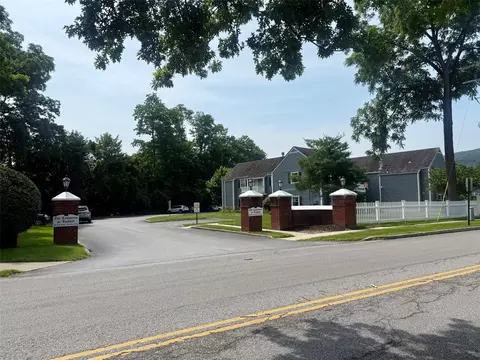 600 Commons Way #A, Fishkill, NY 12524