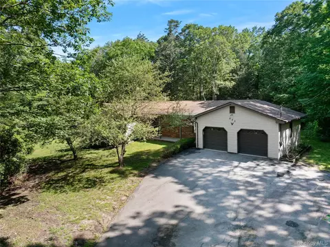 920 Mount Vernon Rd, Mamakating, NY 12790