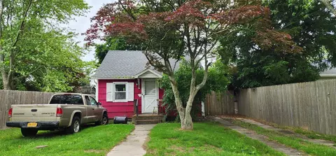 202 Forest Rd W, Mastic Beach, NY 11951