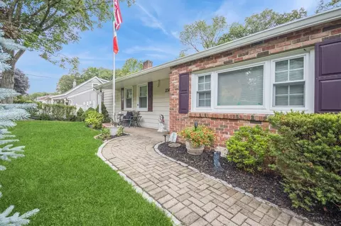 234 Millington Rd, Cortlandt, NY 10567