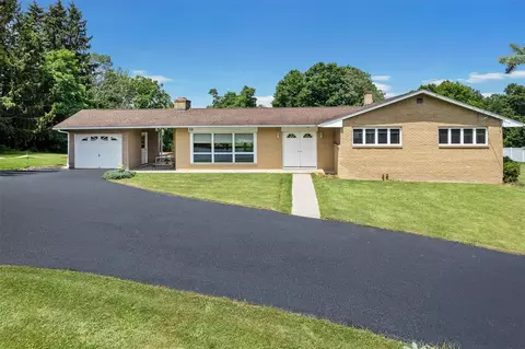 32 Gold Rd, Stormville, NY 12582