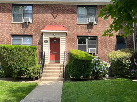 191-09 39 Ave #164, Flushing, NY 11358
