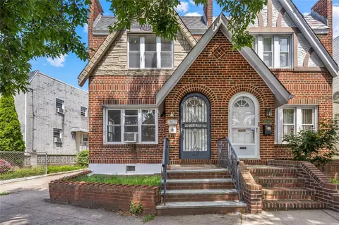 7539 Furmanville Ave, New York, NY 11379