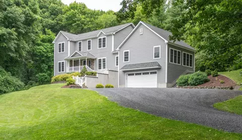 117 Deer Run Rd, Red Hook, NY 12571