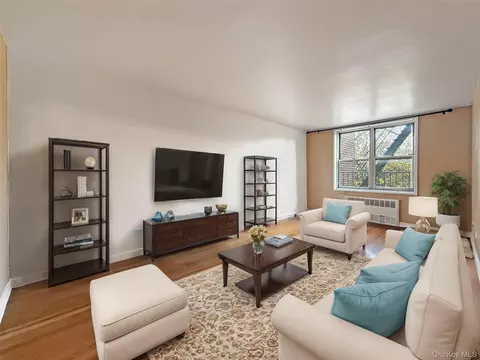 1480 Thieriot Ave #5L, New York, NY 10460