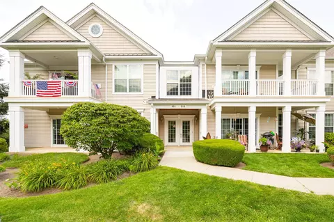 903 Saratoga Ln, Fishkill, NY 12524