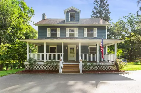 40 Wood St, Katonah, NY 10536