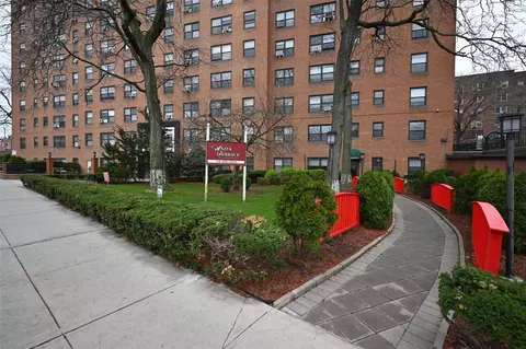 99-60 63rd Rd #1B, Rego Park, NY 11374