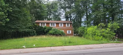 100 Highview Rd, Ramapo, NY 10901