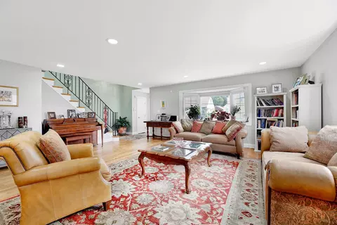 97 Burnham Ave, North Hempstead, NY 11577