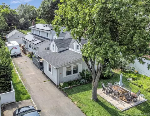 2340 Jackson Ave # A, Seaford, NY 11783