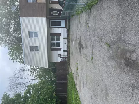 38 Sheffield Dr, Wallkill, NY 10940