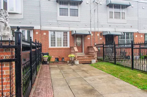 659 Snediker Ave, Brooklyn, NY 11207