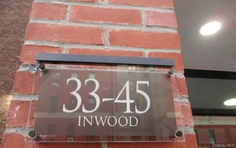 33-45 90th St #5D, New York, NY 11372