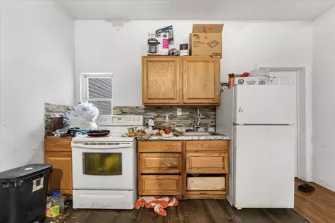 Kitchen - 1047 Trinity Ave, New York, NY 10456 photo 2 of 2