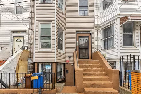Exterior - 1047 Trinity Ave, New York, NY 10456 photo 2 of 3